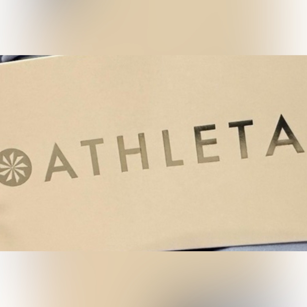 Athleta Calm Cool Jumpsuit in LOversized
Relaxed Boho - Picture 4 of 4